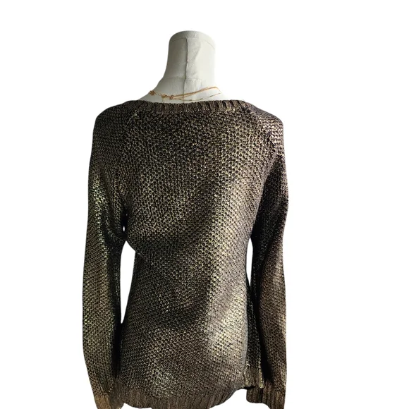 Romeo & Juliet Couture Metallic Gold Sweater - Picture 2 of 5